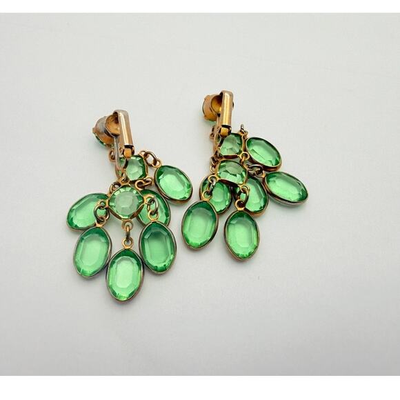 Vintage 50s Green Glass Open Back Chandelier Clip-On Earrings - Picture 1 of 6
